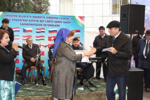 IMG_2677-300x200 КАДБОНУИ БЕҲТАРИН МУАЙЯН ГАРДИД...